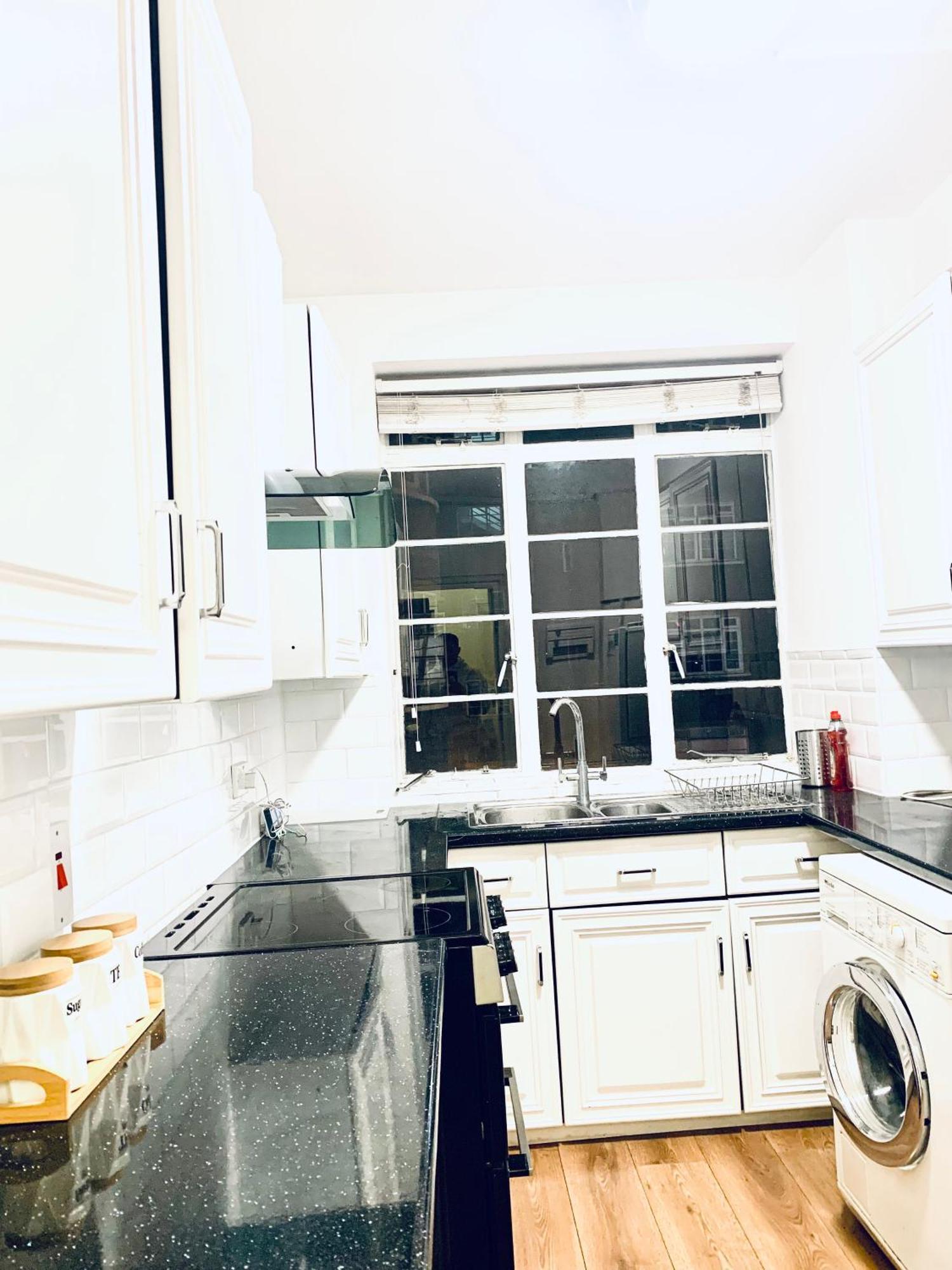 Cosy 2 Bedroom Apartment In Swiss Cottage. London Luaran gambar