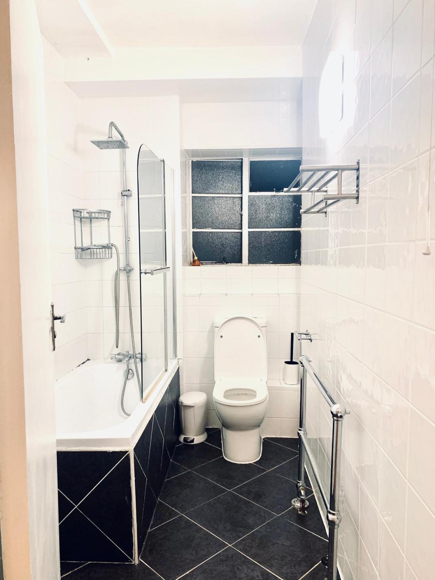 Cosy 2 Bedroom Apartment In Swiss Cottage. London Luaran gambar