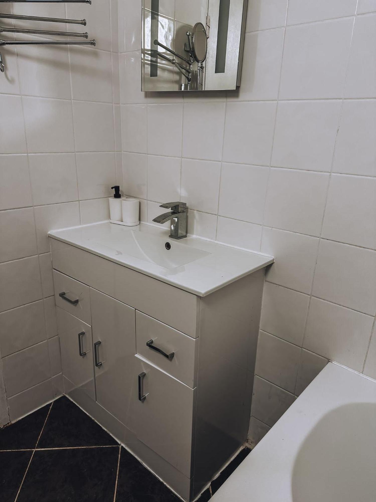 Cosy 2 Bedroom Apartment In Swiss Cottage. London Luaran gambar
